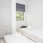 Apartment Athinais *