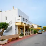 Athinais