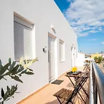 Apartment Athinais *