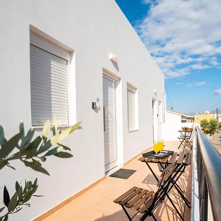 Apartment Athinais *